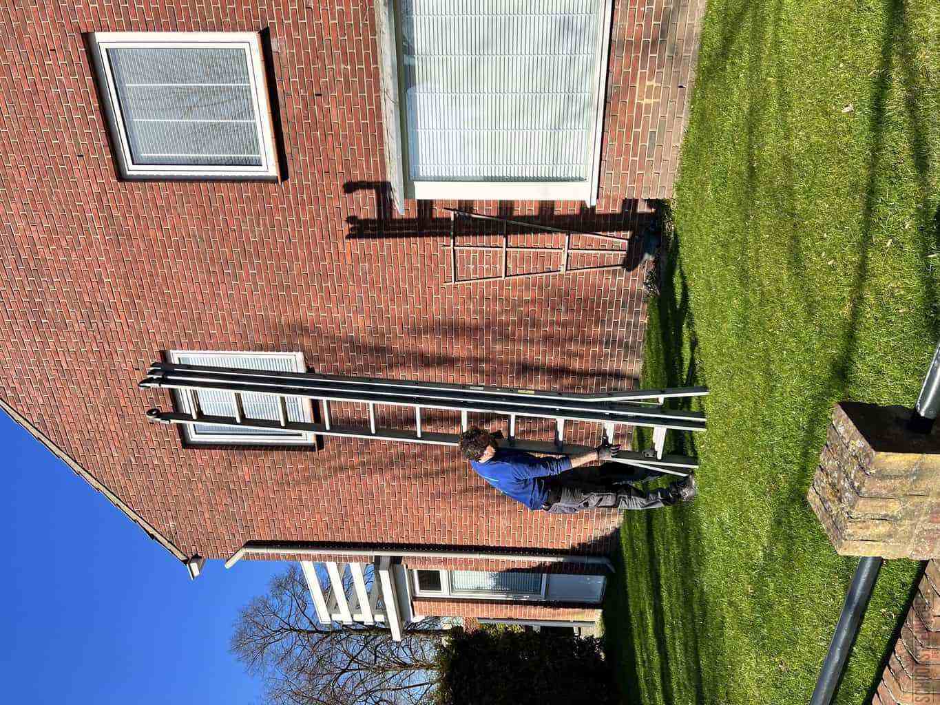 Deurne schoorsteenveger huis ladder
